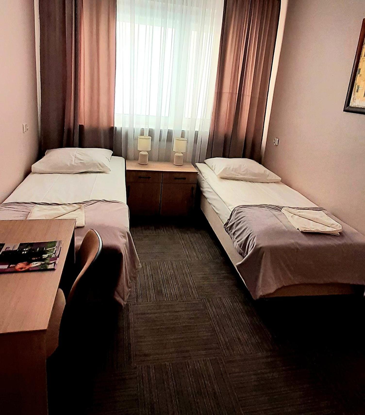 Hotel Bosir 比亚韦斯托克 外观 照片