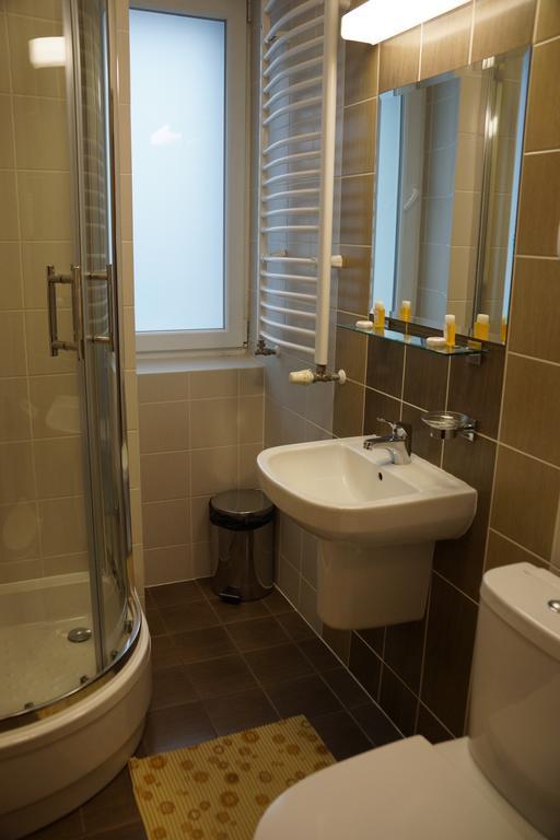 Hotel Bosir 比亚韦斯托克 客房 照片