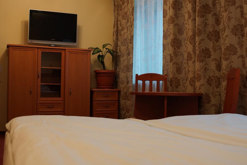Hotel Bosir 比亚韦斯托克 客房 照片