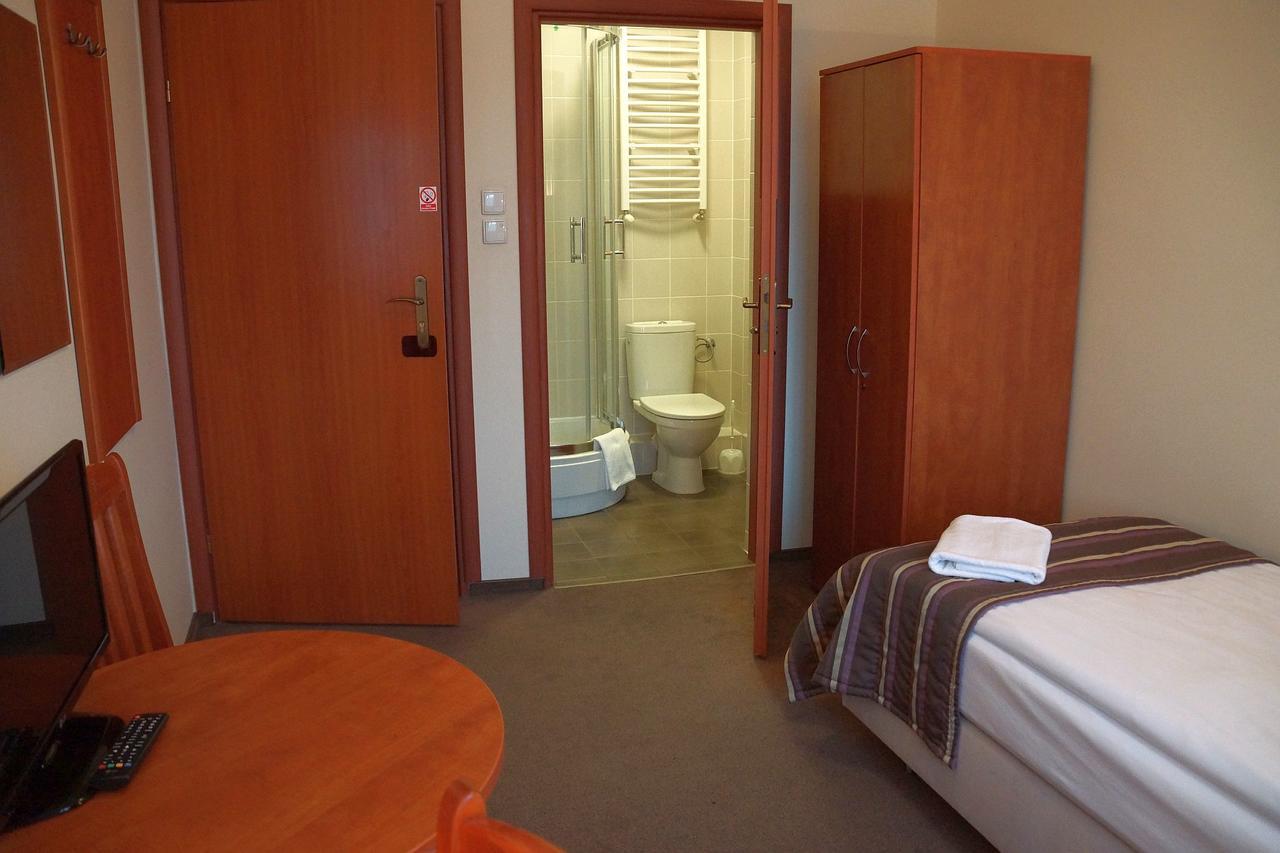 Hotel Bosir 比亚韦斯托克 外观 照片