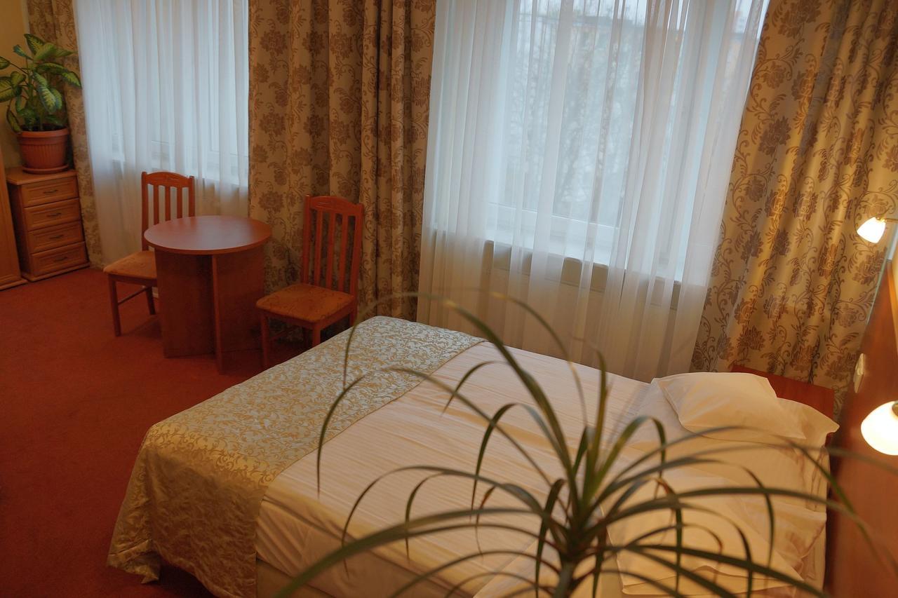 Hotel Bosir 比亚韦斯托克 外观 照片